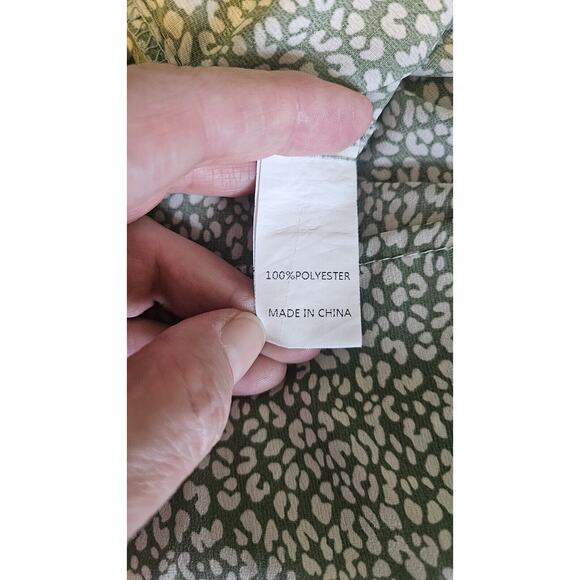 Kirundo Womens Green Tiered Midi Dress SZ L Balloon Sleeves V-Neck Cottage Core - Picture 5 of 7